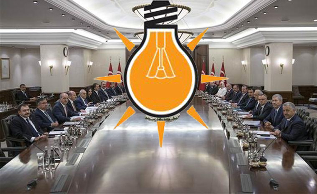 MYK üyeleri kazan kaldırdı: AKP’de parti içi tartışmalar ‘üstü örtülemeyecek’ seviyede
