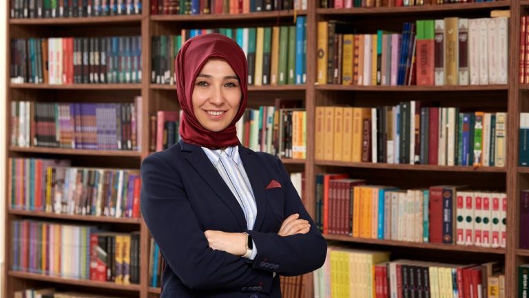 Saray’ın danışmanı Altun’un eşine ballı kaymaklı görev: Fatmanur Altun THY Yönetim Kurulu Üyeliği’ne getirildi