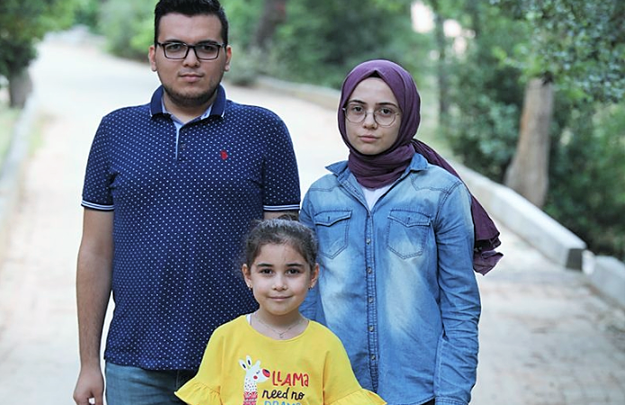 Üç kardeşten adalet çağırısı: Babamızı bırakmasanız bile bari annemizi tahliye edin