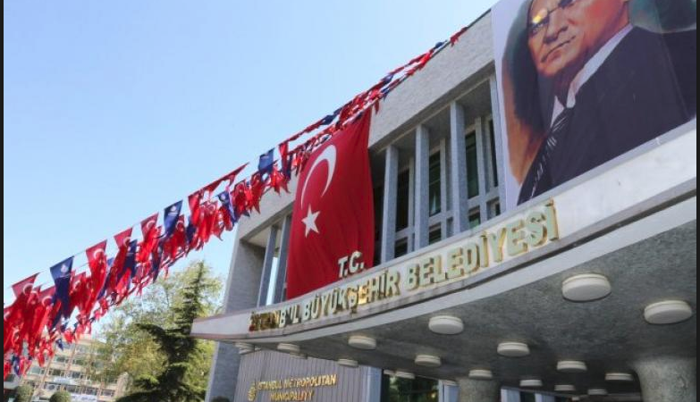 İBB’deki AKP’li isimler koltuğu bırakmıyor: Bütçenin 40 milyarını yönetiyorlar