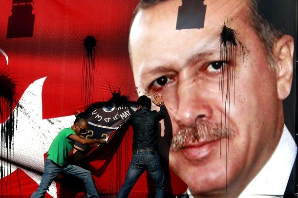 New York Times aydınların tasfiyesini yazdı: Erdoğan rejimi tarafından yok edildiler