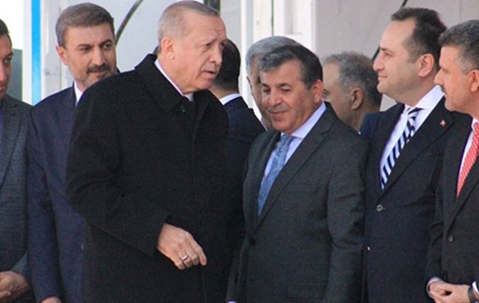 AKP Elazığ Milletvekili Zülfü Tolga Ağar: ‘Cumhurbaşkanı denilince bize Allah gibi geliyor’