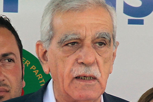 Önce talanlara cevap verin diyen Ahmet Türk: Kayyım, gasp, hırsızlık, talan, halkın değerlerini talan demektir
