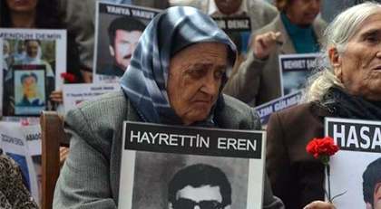 39 yıldır kayıp oğlunu arayan Cumartesi Anneleri’nden Elmas Eren vefat etti