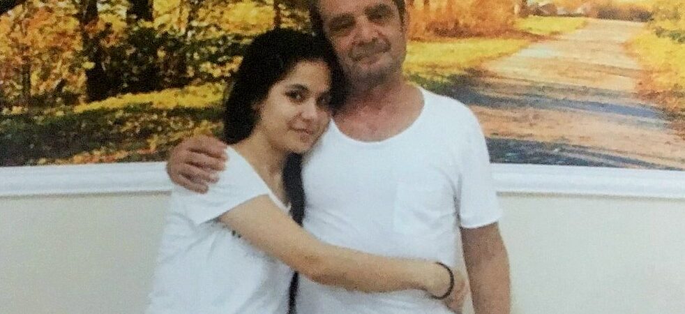 Kalp damarlarına stent takıldıktan sonra cezaevine gönderilen Mümtazer Türköne’nin kızı: Babamın sağlığı açısından oldukça tehlikeli, endişe ediyoruz