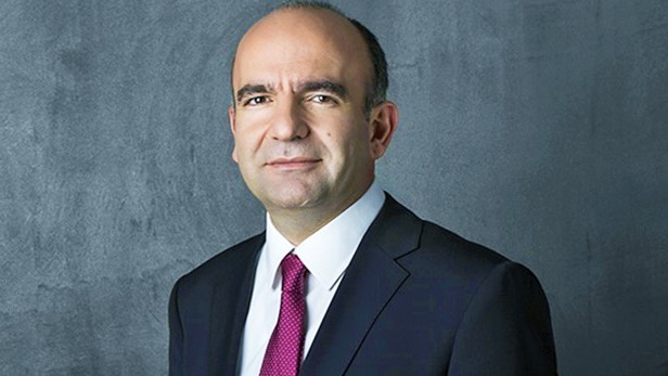 Abdülhamit Bilici’den Havuz’un Akşam’ına cevap:  Diktatörlüğe yalakalık yapmaktansa taksicilik yaparım