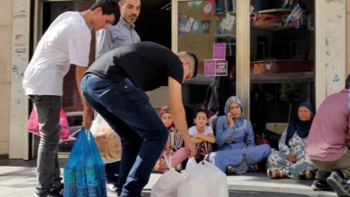HDP’nin ‘provakasyon’ dediği eylemcilere polis yemek taşıdı