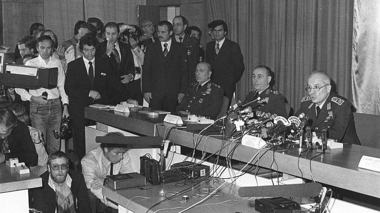 Türkiye demokrasisinin ‘kara lekesi’ 12 Eylül’de neler yaşandı?