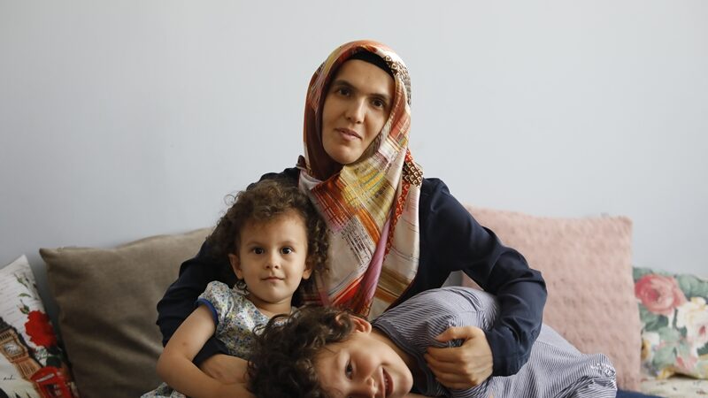 Zulüm çeken bir Anne’nin cezaevi dramı: Üç katlı ranzalarda ağlama sesi hiç kesilmeyen çocuklar