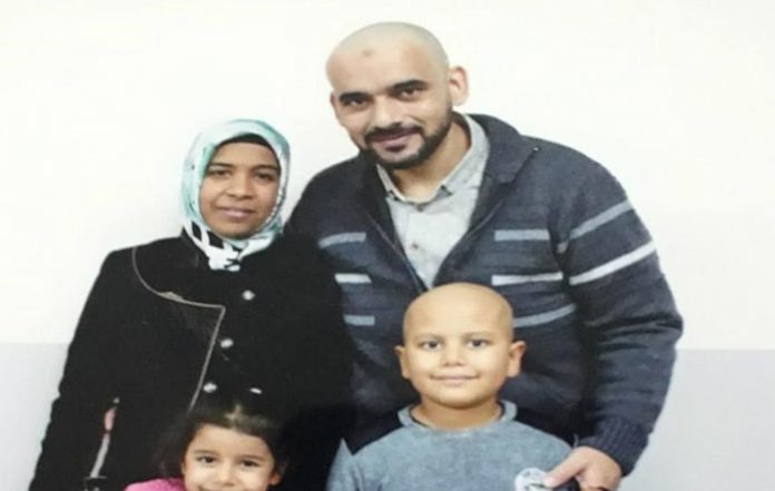 Aile boyu zulüm: Kemik kanseri Burhan babasına hasretti, şimdi annesini de gözaltına aldılar