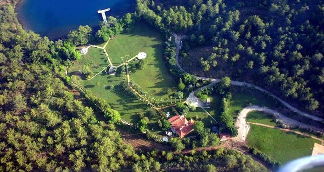 Okluk’ta Erdoğan yıkımı: Güvenlik güçleri, ağır silahlarla atış yaparak huzursuzluk çıkardı