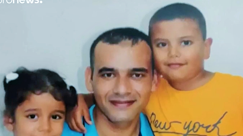 Ahmet, kanser hastalığını babası ile yenmek için bekliyor