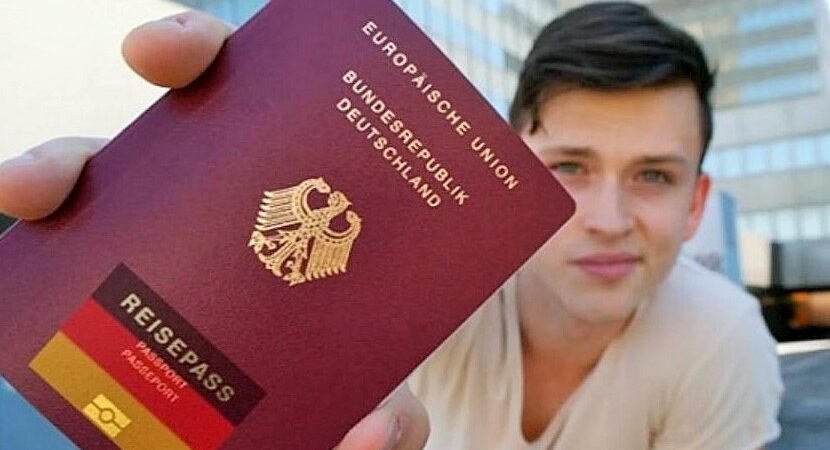 Alman vatandaşlığı için online başvuru dönemi başlıyor