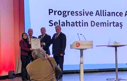 Almanya, Demirtaş’ı ‘Siyasi Cesaret Ödülü’ne layık gördü