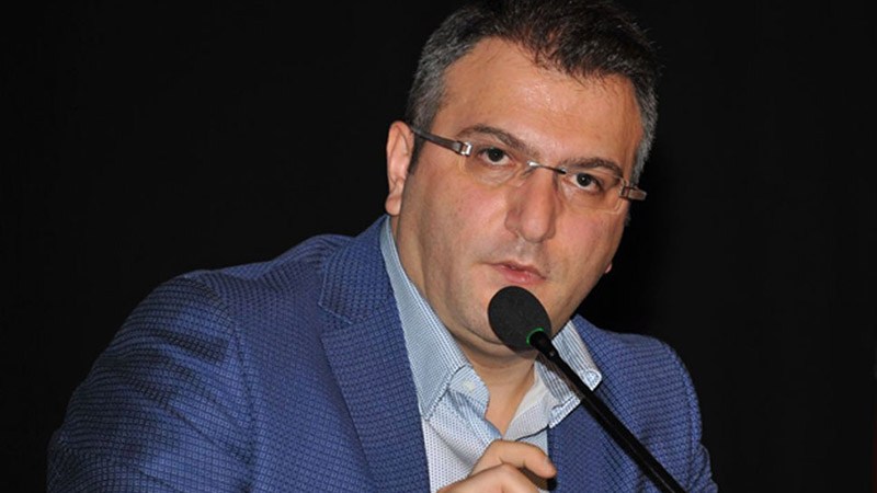 İşkenceyi teşvik eden Havuz’un Yazarı Cem Küçük’e tepki, dünya gündeminde