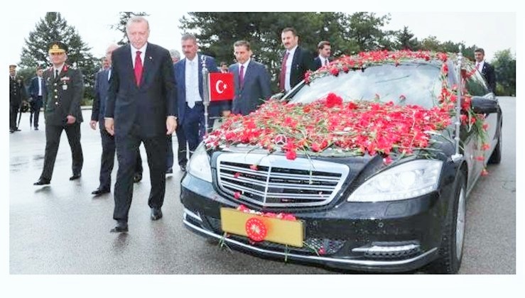 Özgür Özel: Saray’ın 23 saniyelik masrafı bir asgari ücrete denk