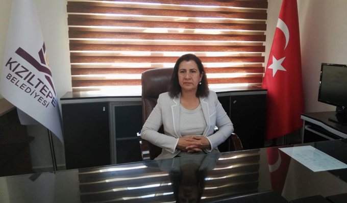 3’ü büyükşehir, 28 belediyeye kayyım: Kızıltepe Belediye Eşbaşkanı Nilüfer Yılmaz gözaltına alındı