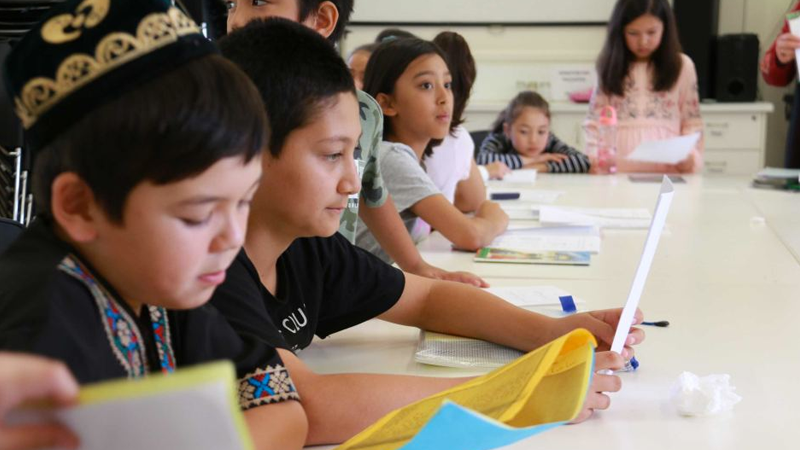 Çin, ailelerinden ayırdığı 500 bin Uygur çocuğu yatılı okula yerleştirdi