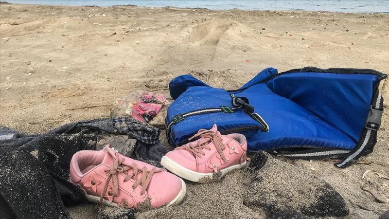 Kendi zulmünü unuttu: Çeşme’de göçmen teknesi battı, 8’i çocuk 11 kişi öldü
