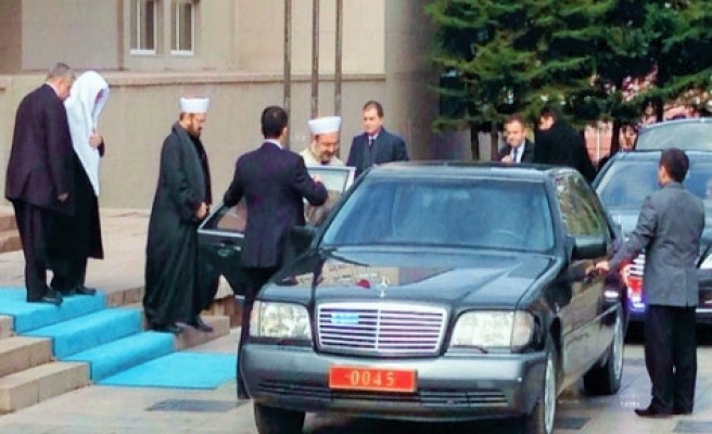DİB’in eski Başkanı Görmez de nihayet AKP’nin Kayyım gaspını görebildi