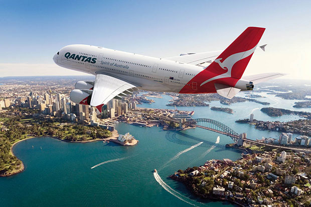 Qantas, İran ve Irak hava sahalarını kullanmadan uçuş yapacağını açıkladı