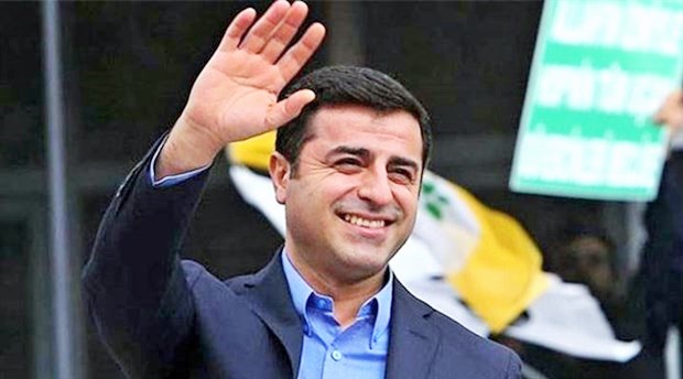 HDP’den açıklama: Demirtaş hukuken üyemiz olsa da olmasa da baş tacımızdır