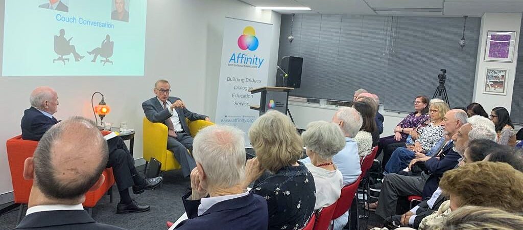 Affinity Diyalog Vakfı, eski Başbakan Bob Carr’ı ağırladı