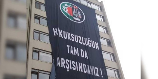 42 Baro: Gazetecileri tutuklamak açık bir baskı ve gözdağıdır