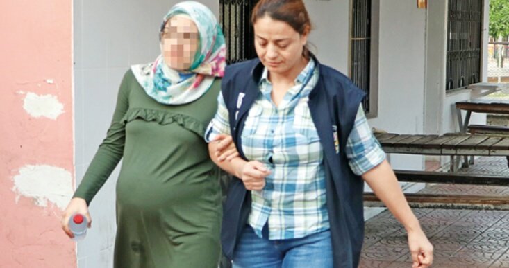 Sosyal Medya’da tepki: 2 aylık hamile kadın 2 gündür gözaltında tutuluyor