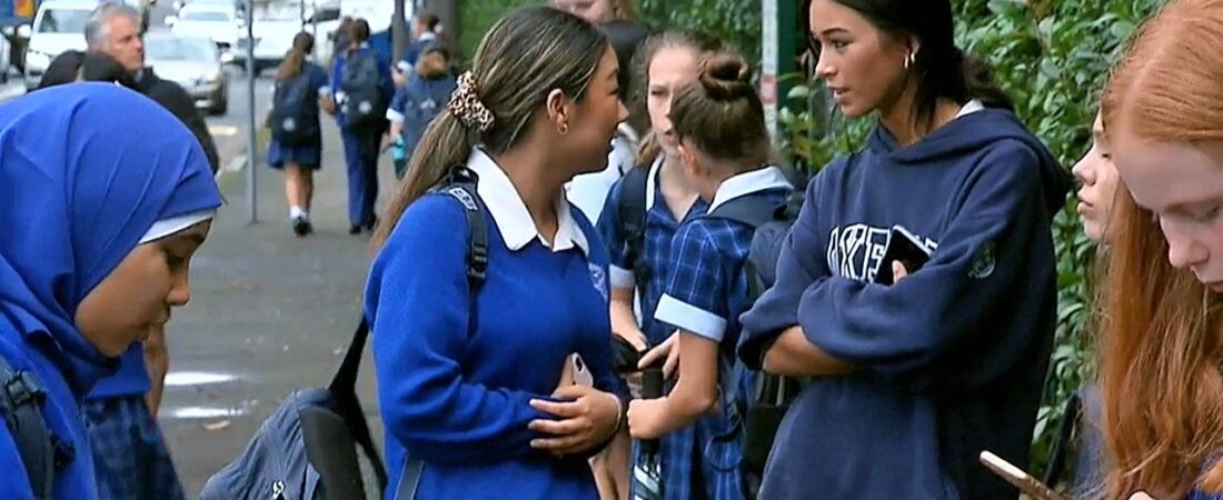Sydney’de 2 okulda Korona alarmı: Melbourne’de bir okul, eğitime ara verdi