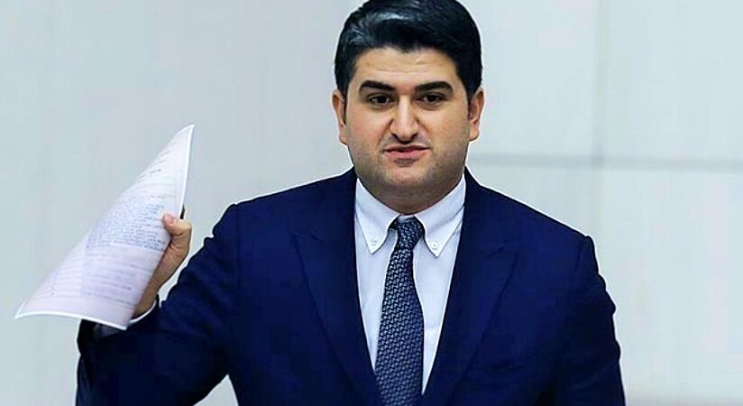 CHP’li Adıgüzel: AKP sosyal medyaya sansüre yasal zemin hazırlıyor