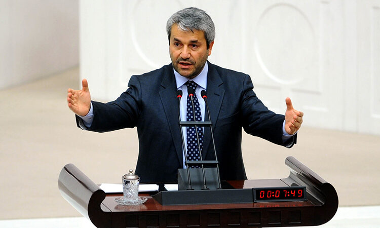 Eski AKP’li Bakan Ergün:Her anlamda 90’lı yıllara dönüldü