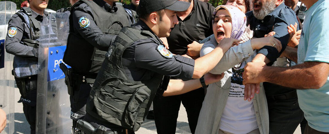 Melek Çetinkaya’ya yine polis gözaltısı: Çocuklarımız 4 yıldır cezaevinde, tek bir suç yok