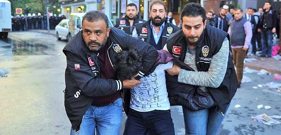 AKP’nin gasp ettiği medya kuruluşlarının lisans ve malzemeleri TMSF tarafından satılıyor