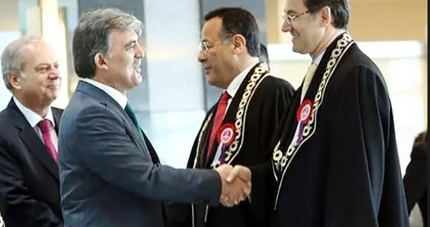 Tutuklu eski AYM Üyesi Altan:  AİHM kararına rağmen cezaevinde tutuluyorum, nefes alamıyorum