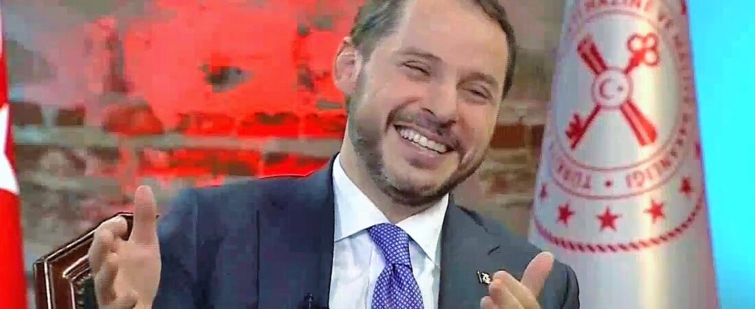 Damat için özel protokol: Gazete baskıları programın bitmesini bekledi!