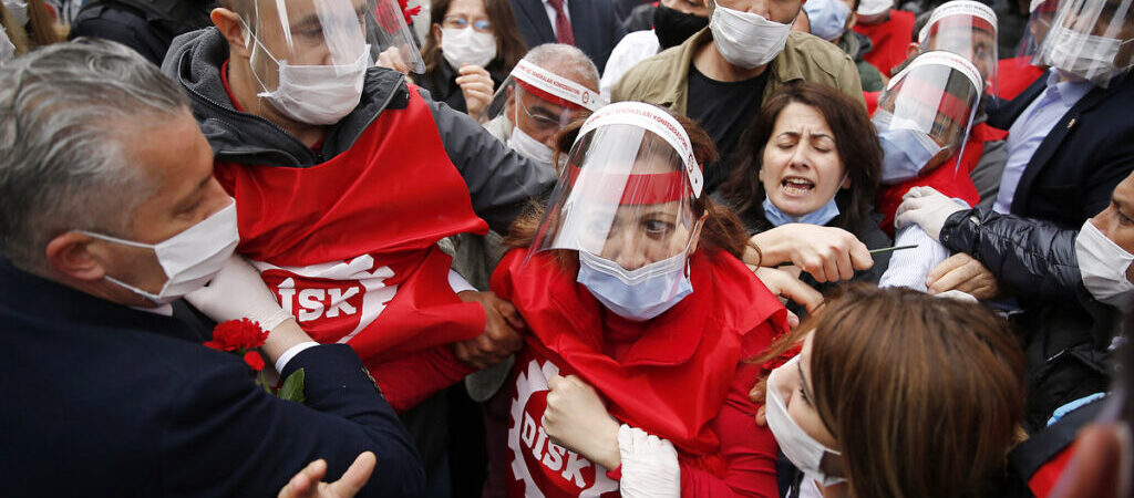 Bakan Soylu’nun hedef gösterdiği Atay 5 kişinin saldırısına uğradı