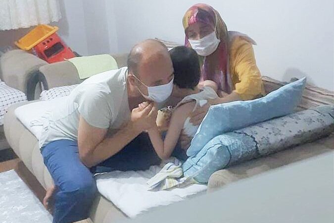 6 yaşındaki Selman babasına kavuştu