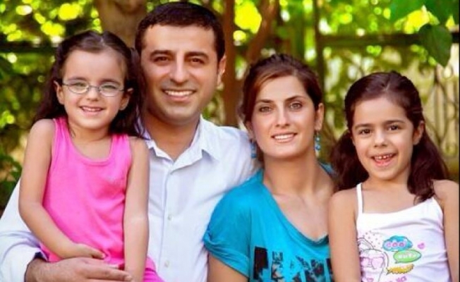 İktidara virüs bulaşmıyor: Demirtaş, Corona bahanesiyle kızlarıyla görüşmesine izin verilmedi!