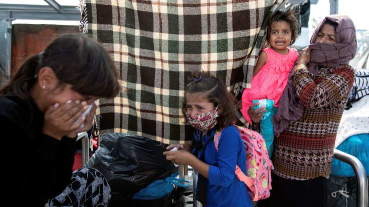 Moria’da sığınmacılara gazlı saldırı: ‘Kamp değil özgürlük istiyoruz’