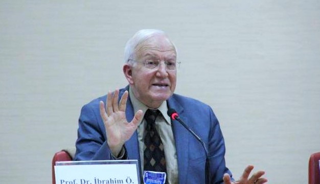 CHP Milletvekili İbrahim Kaboğlu’nun aracına taşlı saldırı