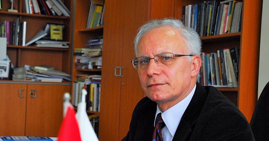Prof. Dr. Erdoğan: Hukukun tahribi açısından, cuntacılar bile bu kadar ileri gitmemişti!