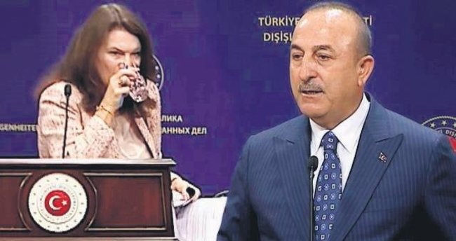 İsveçli bakandan Çavuşoğlu’na: Umarım Türkiye’de herkes sizin gibi ifade özgürlüğüne sahip olur