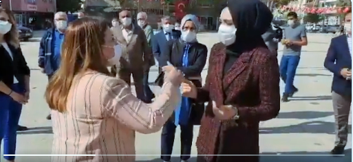 CHP’li Karaca törende kendisi yok sayan kaymakama patladı: Siz AKP İlçe başkanı değilsiniz