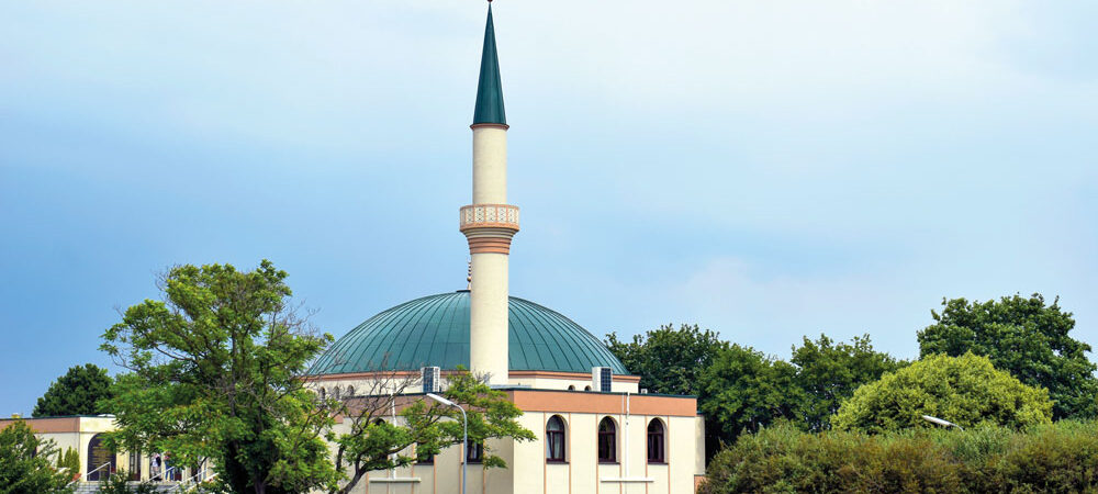 Avusturya’da cami ve dernek kapatıldı; operasyonlar Almanya’ya sıçradı