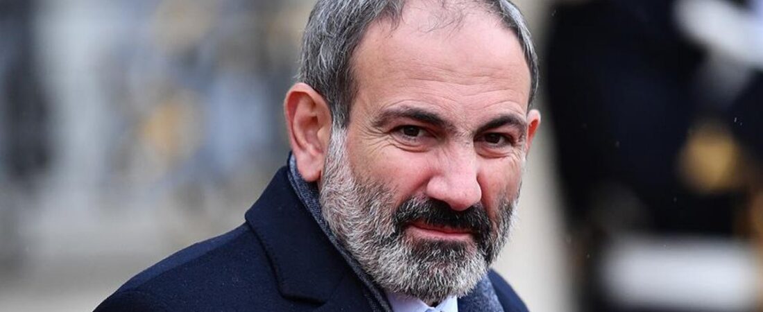 ‘Acı verici bildiriyi imzaladım’diyen Peşinyan: Karabağ’daki savaşın sona ermesi için bildiri imzaladım