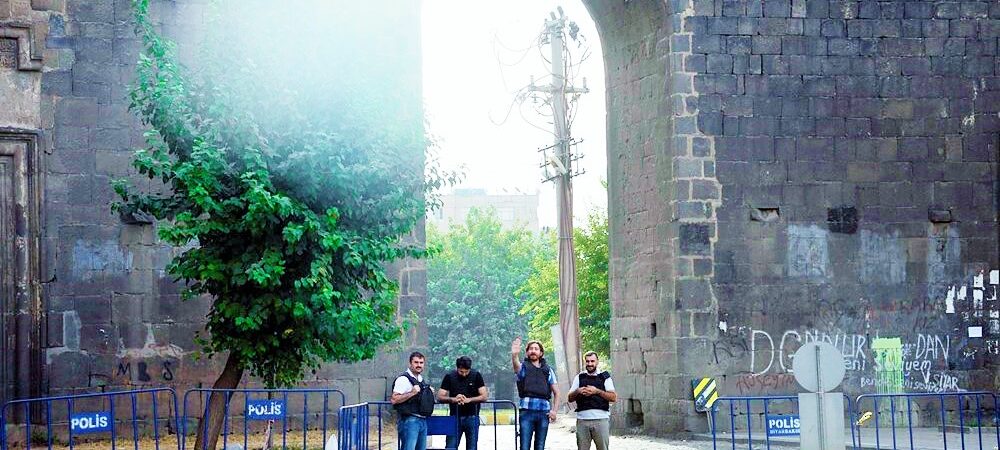 Diyarbakır’ın kadim bölgesi Sur’daki sokağa çıkma yasağı 6. yılına girdi