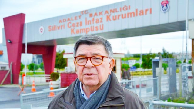 AYM’den 2. Şahin Alpay kararı: Kişi hürriyeti ve güvenlik hakkı ihlal edildi