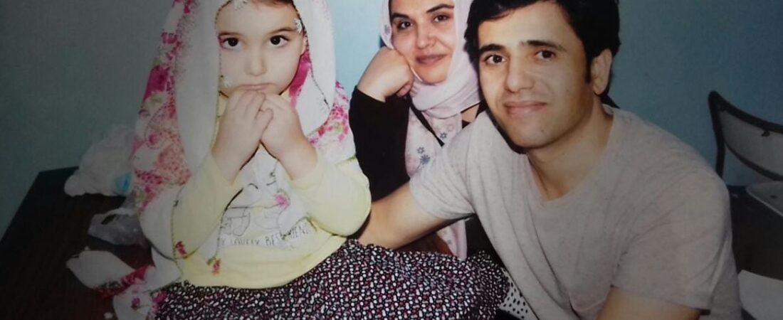 Minik Hafsa üç yıldır babasından altı aydır da annesinden ayrı