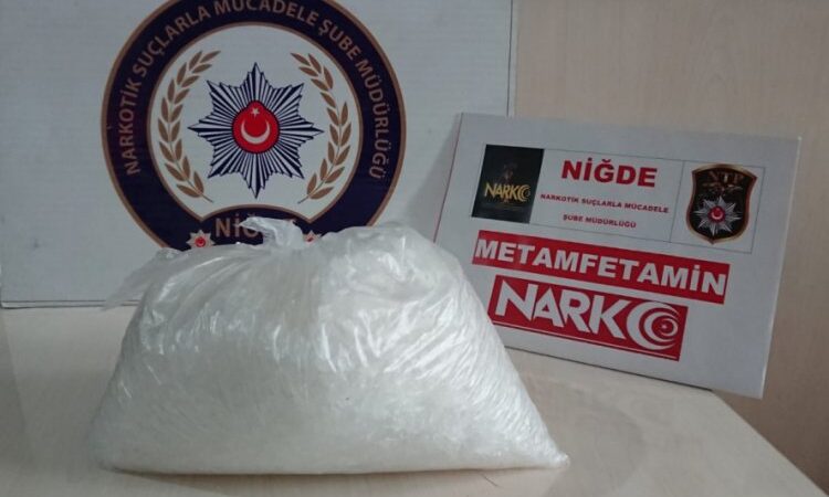 Hatay’da karakol komutanı 82 kilo uyuşturucuyla yakalandı